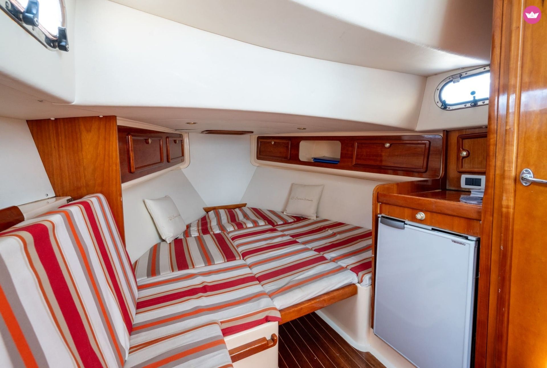 Bateau à moteur JERANTO 28 200cv 7
