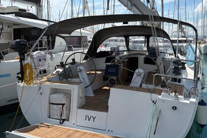 Charter Sailboat Hanse Yachts Hanse 415 Kaštel Gomilica