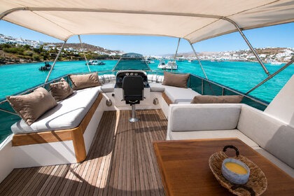 Hyra båt Motorbåt Maiora 70ft Custom Designed Mykonos