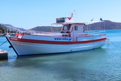 Rental Motorboat Wooden Wooden motorboat Elounda