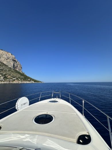 Palerme Motorboat Mano Marine Mano 32.50 alt tag text