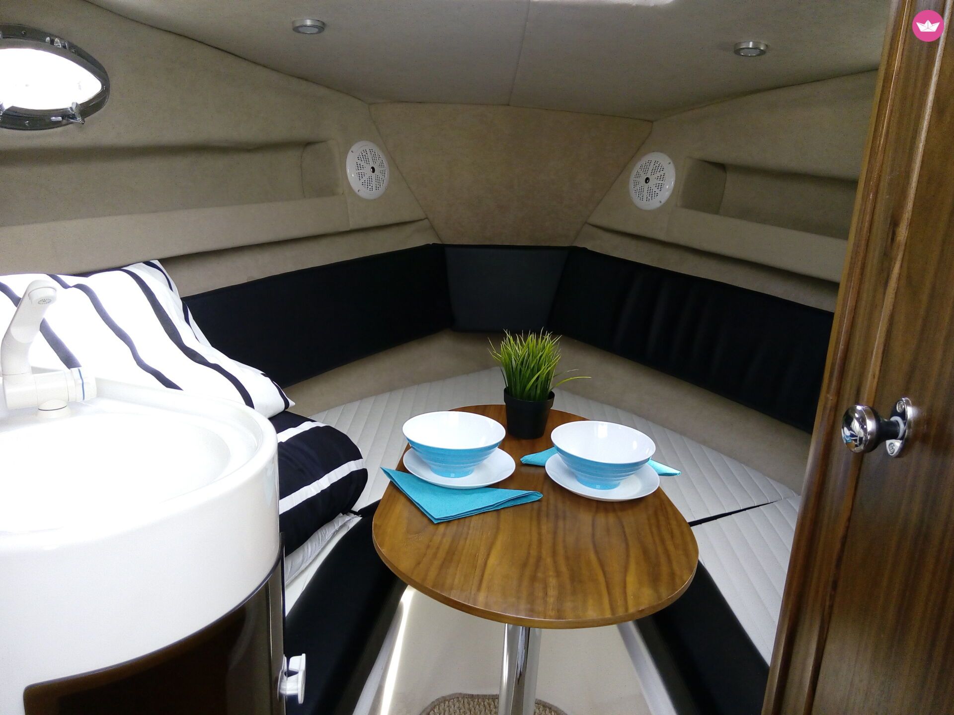 Bateau à moteur 690 SPORT CRUISER YAMAHA 150 CORAL 150cv 6