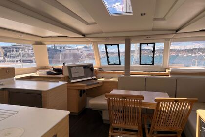 Location Catamaran Fountaine Pajot Fountaine Pajot Astrea 42 - 4 + 2 cab. Saint-Mandrier-sur-Mer