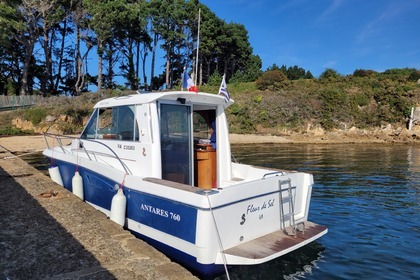 Rental Motorboat Beneteau Antares 7.60 Arzon