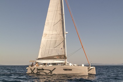 Charter Catamaran Beneteau Excess 14 Rodi Garganico