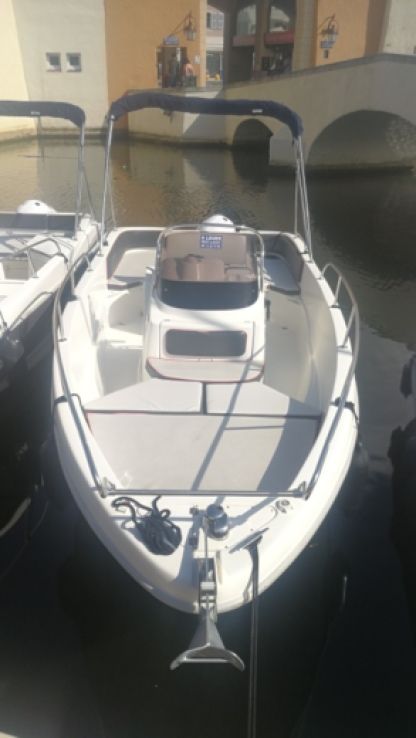 Location Bateau à moteur Selva 670 Open Grimaud
