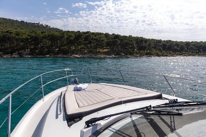 Barca a motore JEANNEAU LEADER 36 520hp