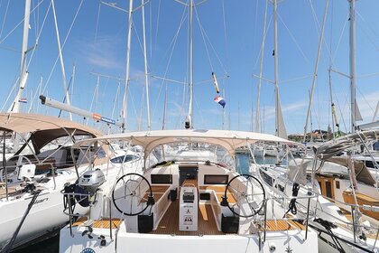 Charter Sailboat Jeanneau Sun Odyssey 440 Biograd na Moru