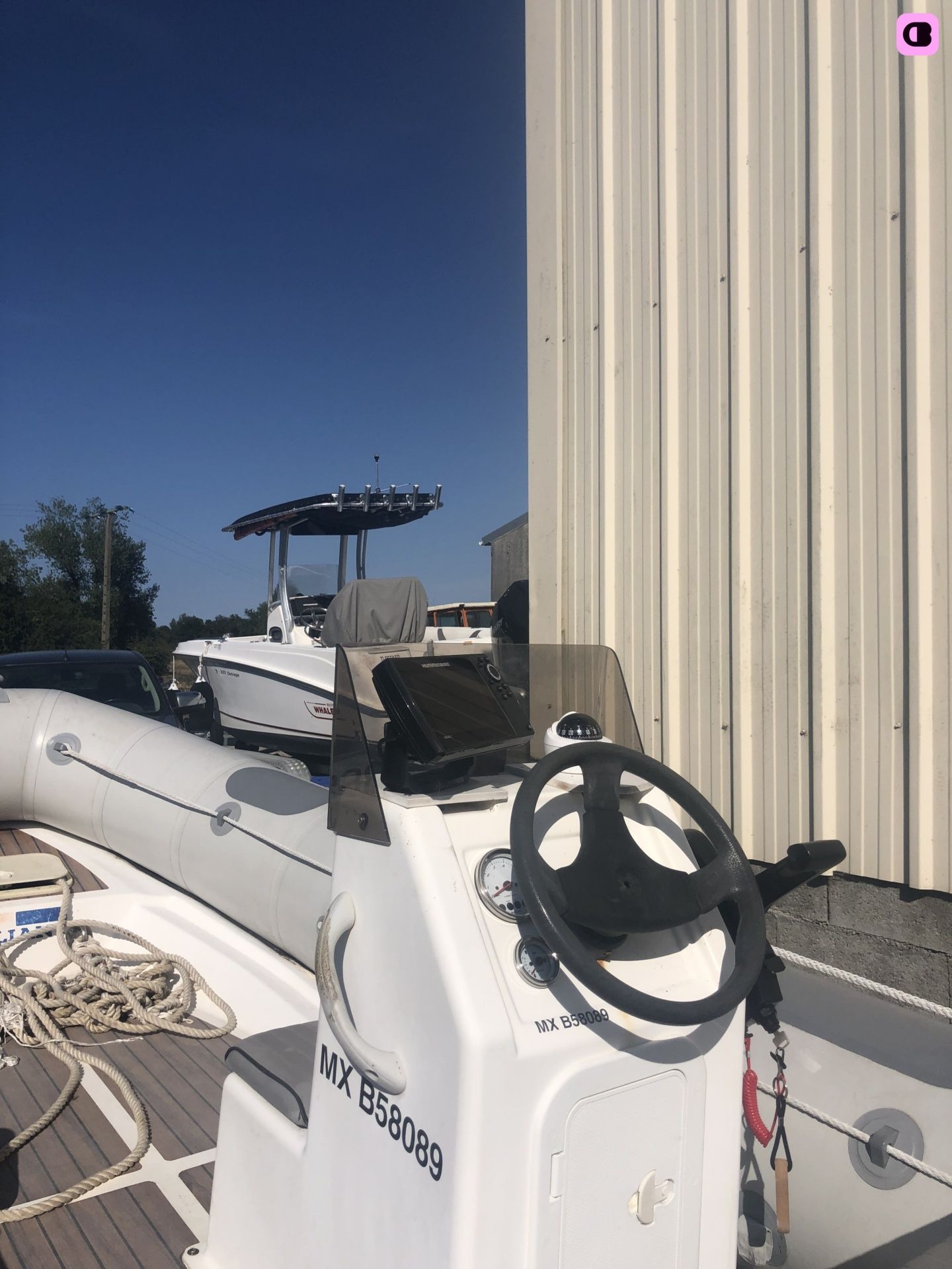 Bateau à moteur Valiant 520 60cv 8