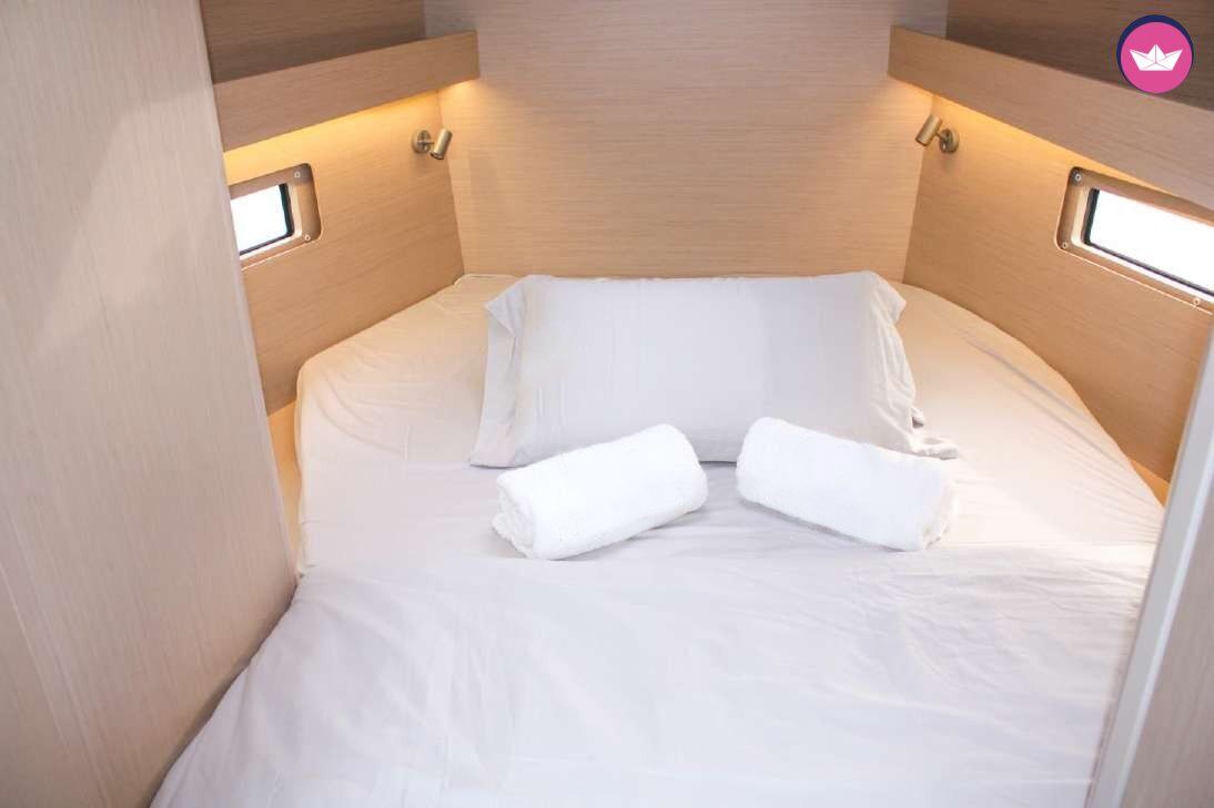 Voilier Beneteau Oceanis 40 11.99m 7