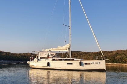 Location Voilier  Oceanis 38 (3/2) Portisco