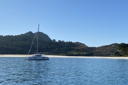Charter Catamaran Lagoon Lagoon 42 Vigo