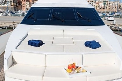 Hyra båt Motorbåt Technomarine Nadara 26 Porto Cervo