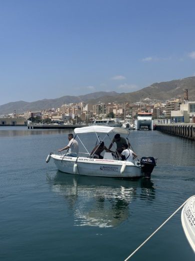 Without license Estable 400 boat plan