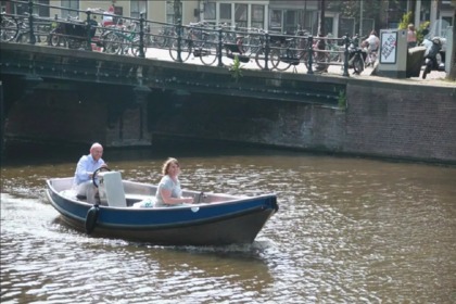 Charter Motorboat Blauwe Sloep Amsterdam