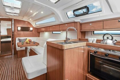 Brand New Bavaria Cruiser 41 for 6 Guests