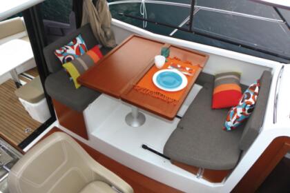 LOUE MERRY FISHER 855, 8 PERS