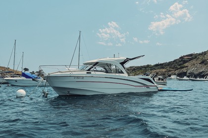 Beneteau Antares 8 in Cadaqués, Port Lligat