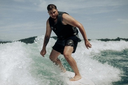 **Surf Fun & Sun Mastercraft X80**