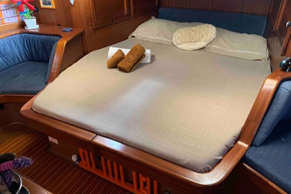 Hire Sailboat Bavaria 390 Lagoo San Blas Islands