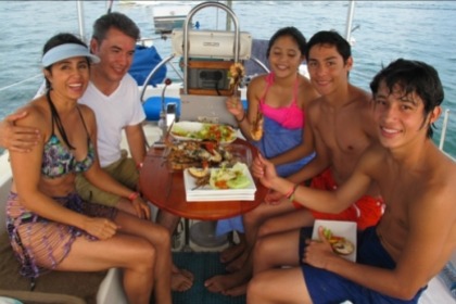 Endeavor 40 ft sailboat Bocas del Toro