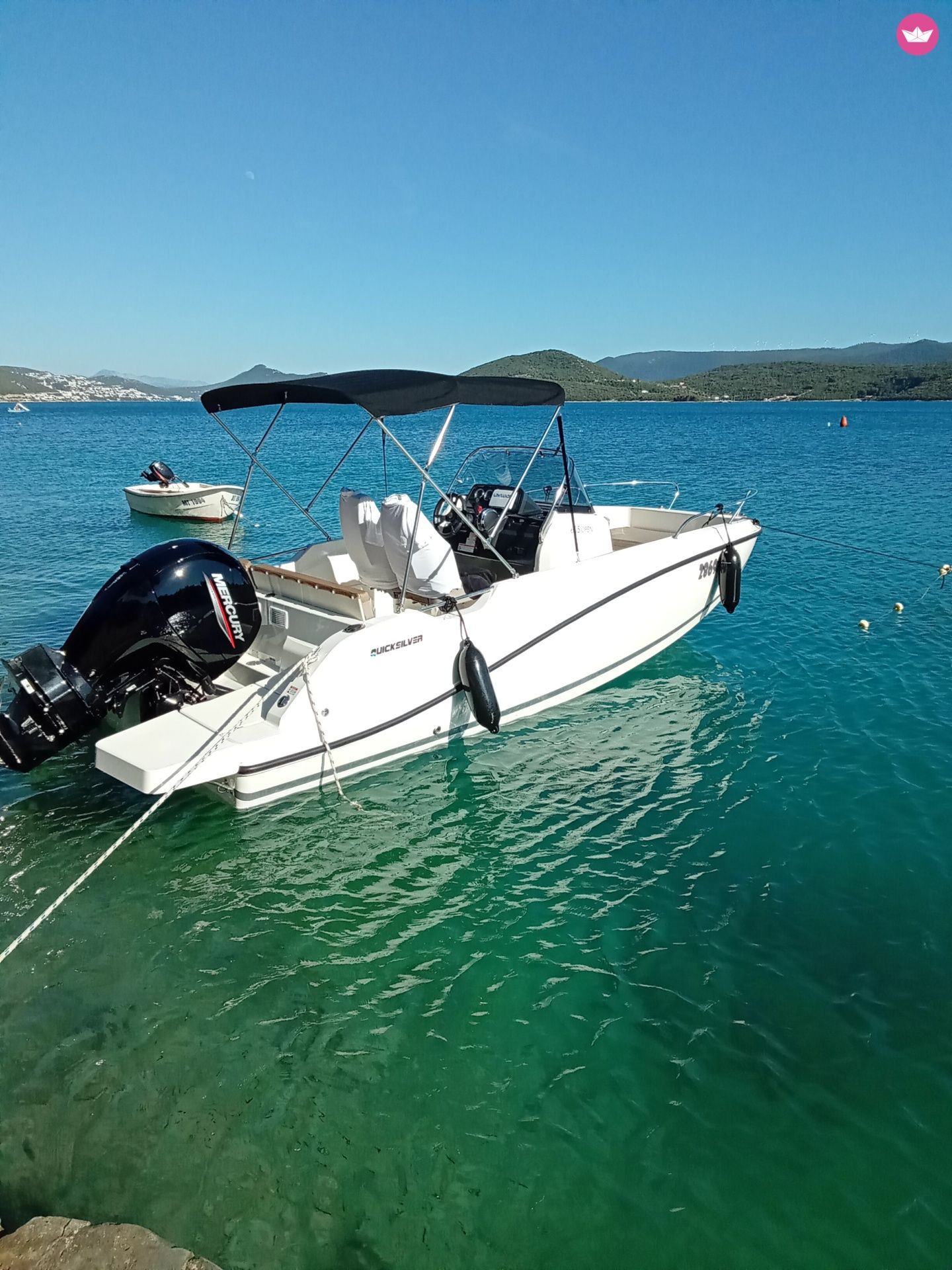 Quicksilver Active 605