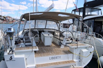Verhuur Zeilboot Bénéteau Oceanis 46.1 Marina Frapa