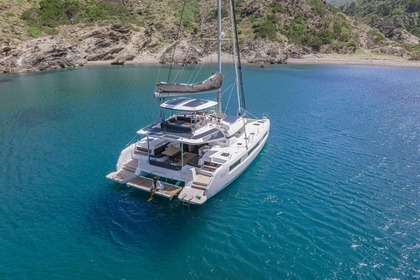 Hire Catamaran Lagoon 51 Alimos