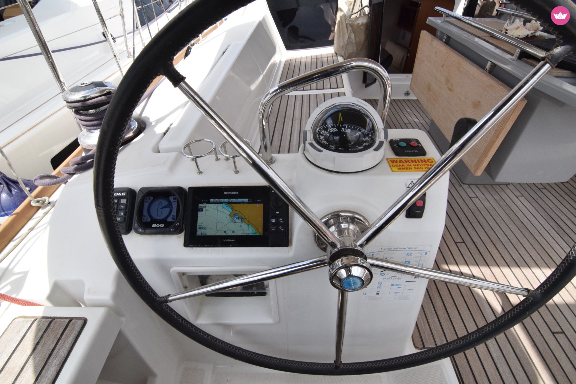 Sailboat Beneteau Oceanis 41  