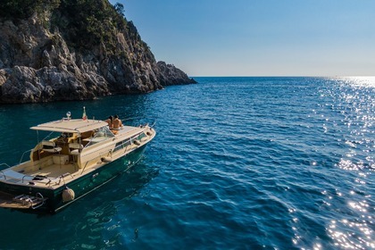 Amalfi Coast and Capri on Commodoro