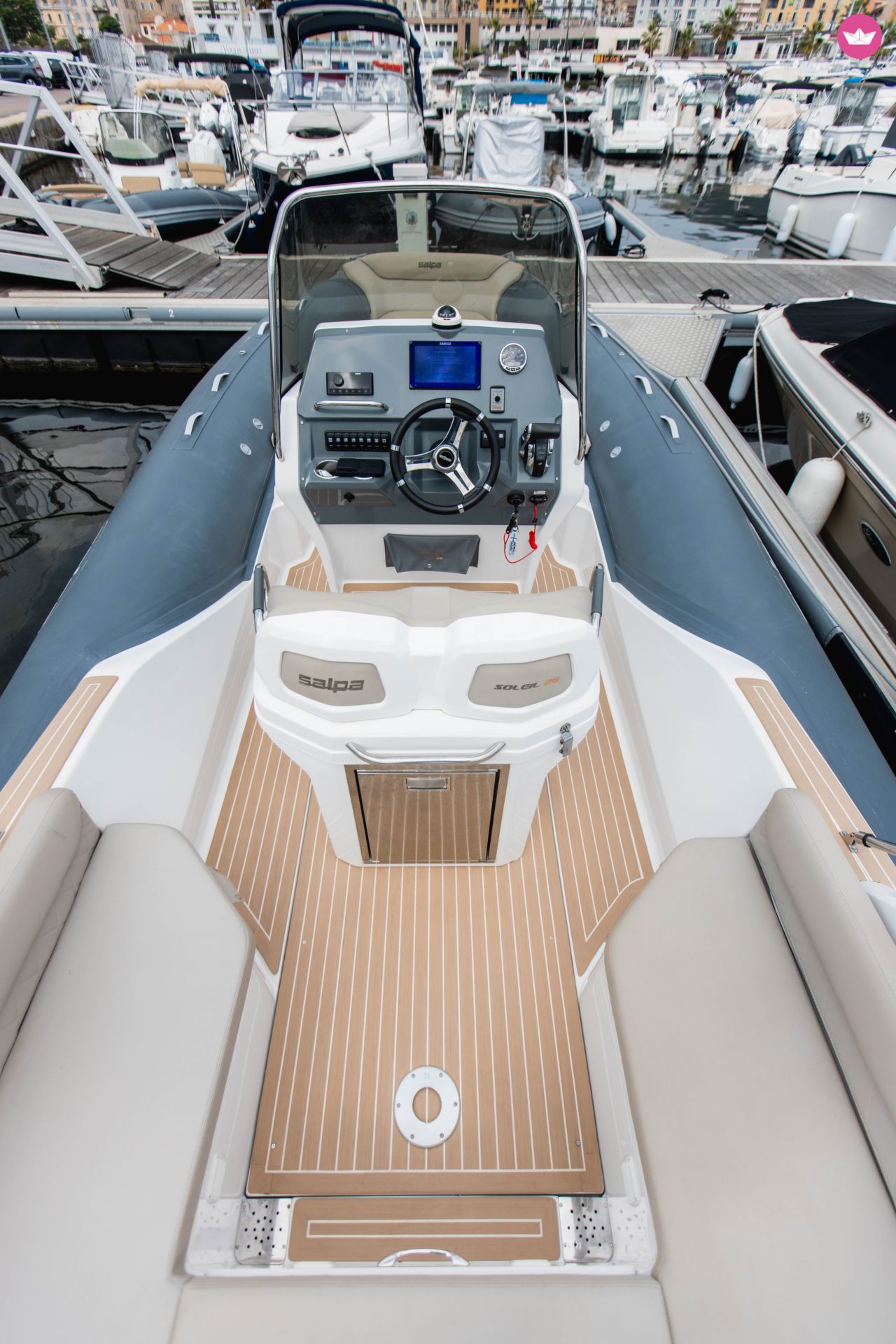 Bateau à moteur SALPA SALPA 26 300cv 7