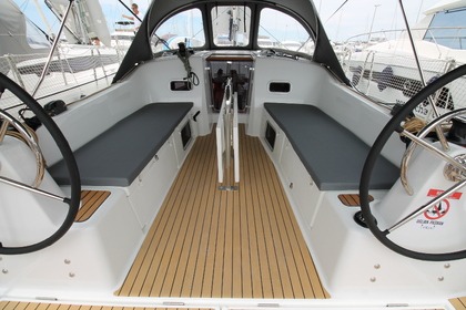 Verhuur Zeilboot Jeanneau Sun Odyssey 380 Biograd na Moru