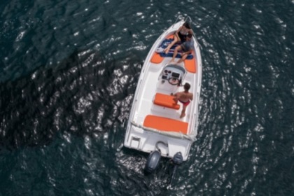 Discover Santorini: Private License-Free Boat Experience