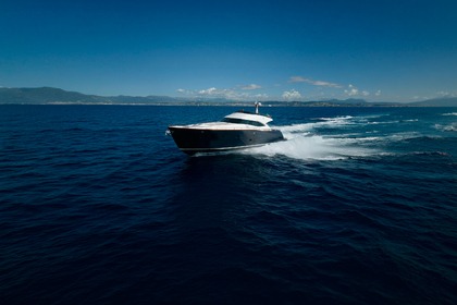 Charter Motor yacht Austin Parker Austin Parker 72 Fly Naples