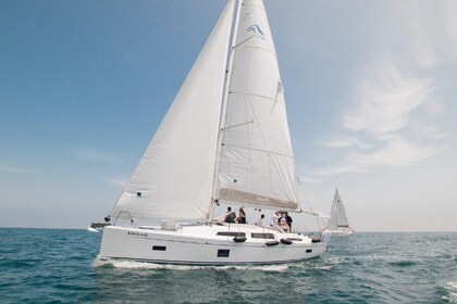 Hire Sailboat Hanse Yachts Hanse 388 Dénia