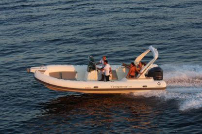 Location Semi-rigide Capelli Capelli Tempest 770 L'Île-Rousse