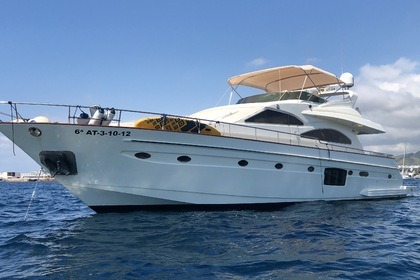 Astondoa 72 en Ibiza