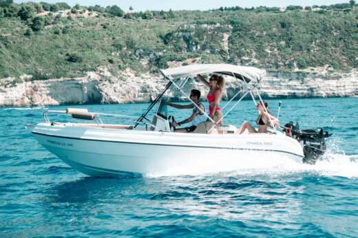Karel Ithaca 550