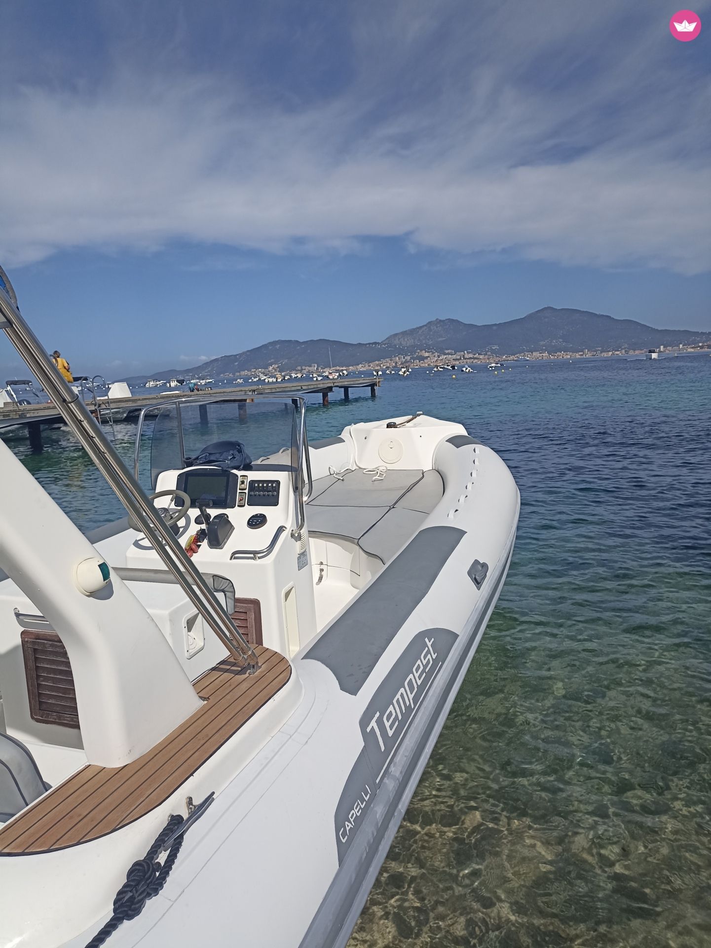 Bateau à moteur Capelli Tempeste 7.50 3