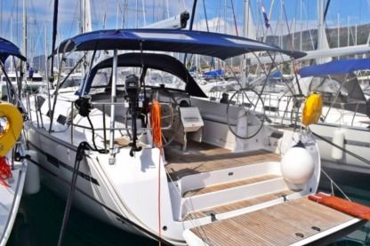 Charter Sailboat Bavaria 51 Cruiser Kaštela