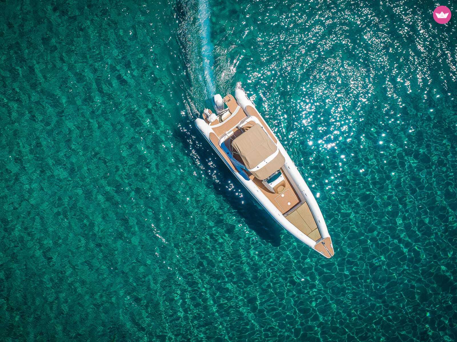 Semi-rigide Fost Matrix 12m RIB 300cv 4