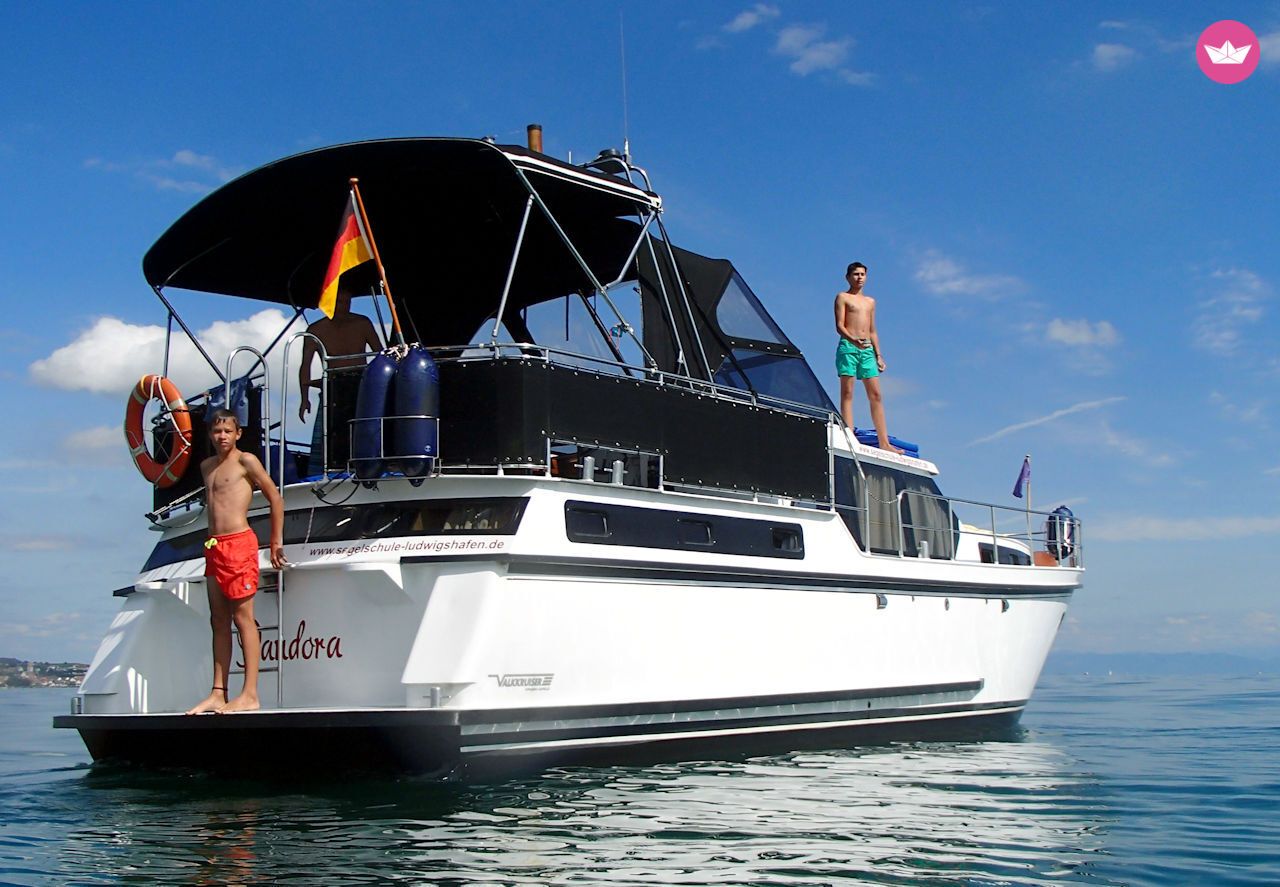 Péniche Valkkruiser 1200 Content 114cv 3