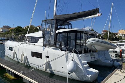 Rental Catamaran Lagoon-Bénéteau Lagoon 42 - 4 + 2 cab. Marina Frapa