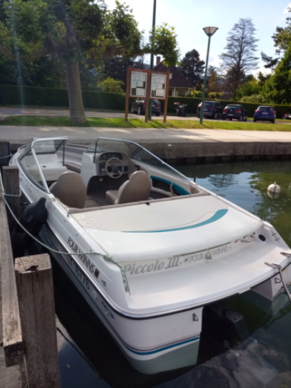 Location Bateau à moteur Four Winns 170 Horizon Saint-Jorioz