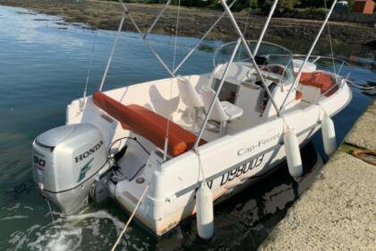 Hire Motorboat B2 MARINE CAP FERRET 552 SUNDECK Vannes