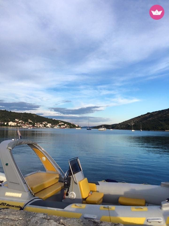 Charter rIB in Trogir  