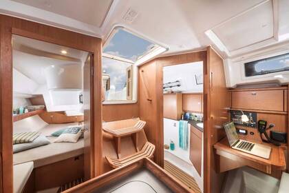 Hyra båt Segelbåt Bavaria Yachtbau Bavaria Cruiser 34 Elba