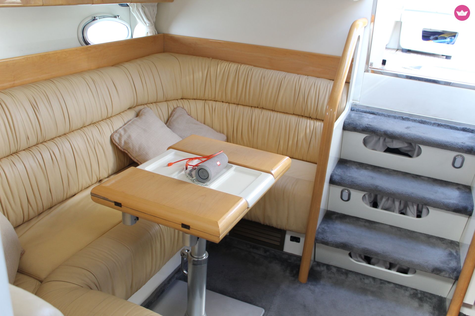 Charter motorboat in Faro District  