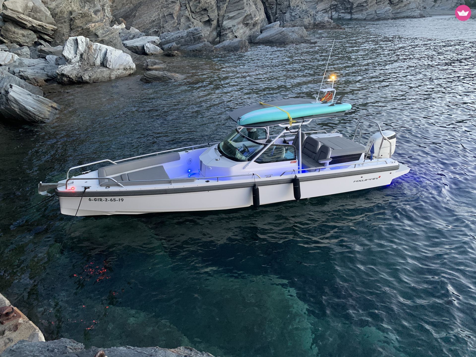 Bateau à moteur Axopar 28 T-top