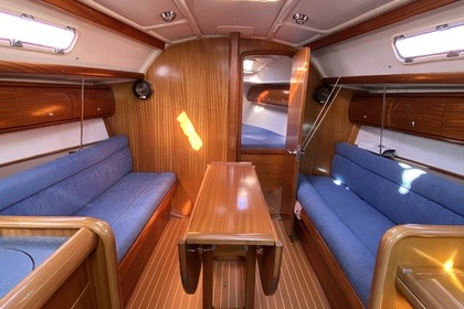 Sailboat Bavaria 32 Ideal for Families and Friends